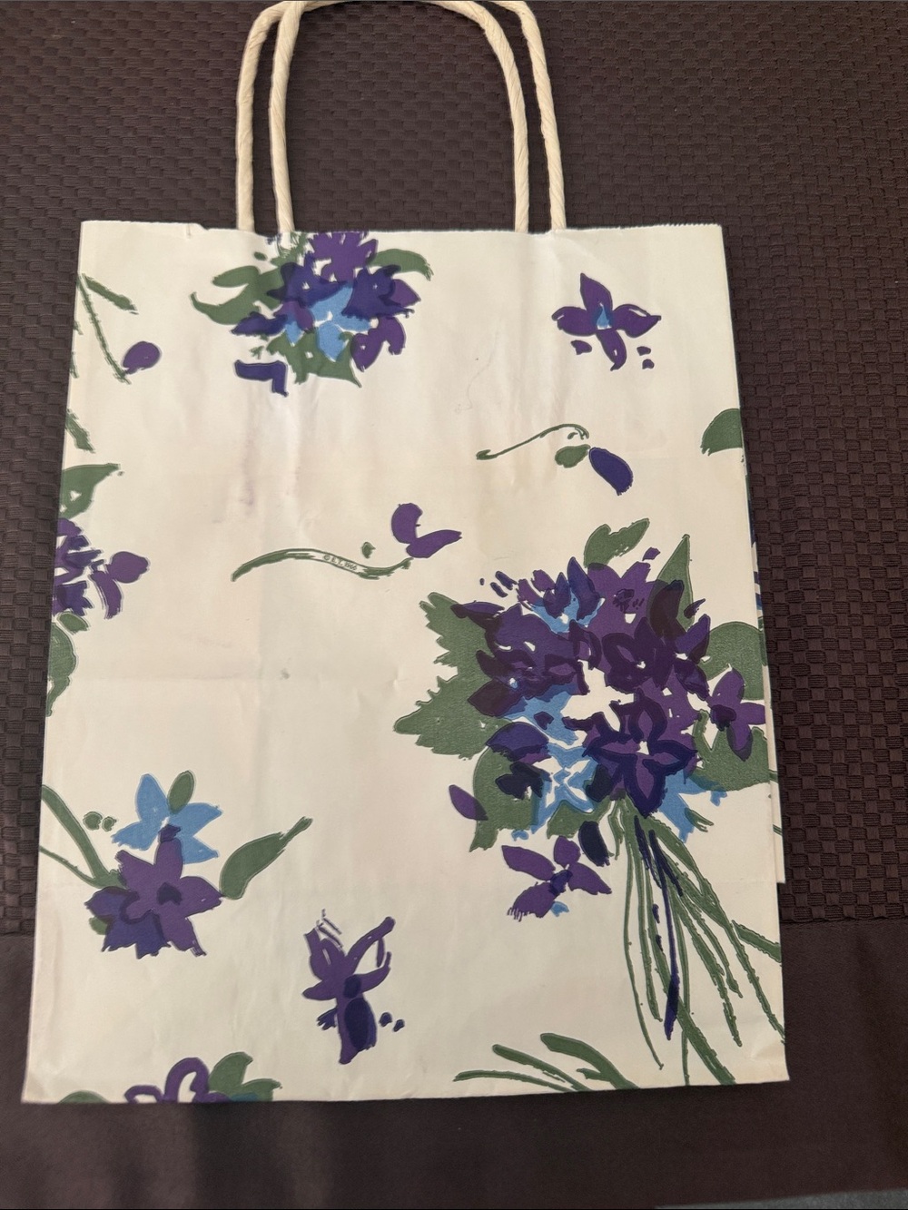 Vintage Bonwit Teller Paper shopping bag 1966 MINT condition
